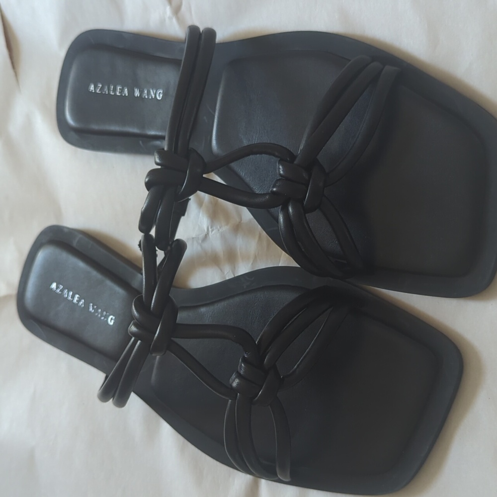 Nwot Azalea Wang black slippers sz 8